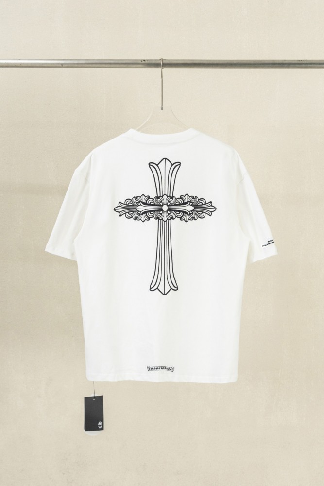 1:1 quality version Front Chest Pocket Gothic Script Logo Back Big Ornate Cross Print T-shirt 2 colors 29306865
