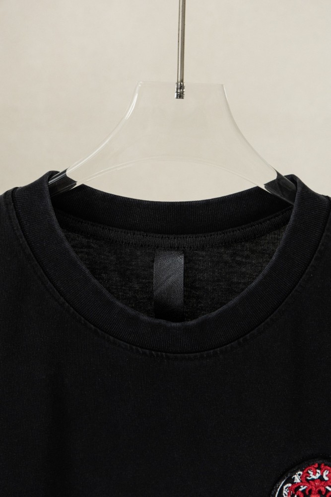1:1 quality version Front Chest Round Cross Logo Patch Back Dagger Ornament Totem Embroidery Washed  T-shirt 2 colors 29306868