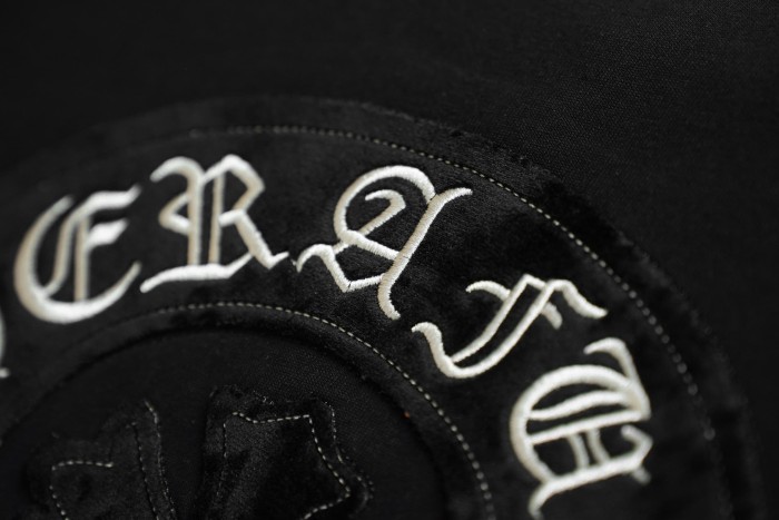 1:1 quality version Gothic Letter Print Back Full Circular Horseshoe Cross Embroidery Print T-shirt 2 colors 29306923