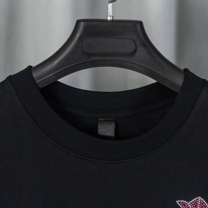 1:1 quality version High Street Pink Rhinestone Horseshoe Multi Cross Logo Oversized Crew Neck Unisex T-shirt 2 colors 29319422