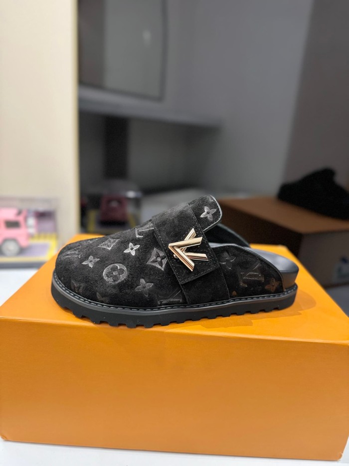 1:1 quality version Embossed Metal Logo Buckle Closed Toe Mule Slides 7 colors 29319389