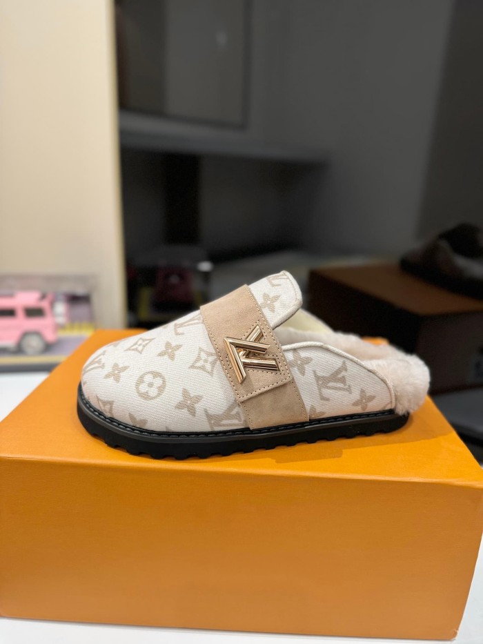 1:1 quality version Embossed Metal Logo Buckle Closed Toe Mule Slides 7 colors 29319389