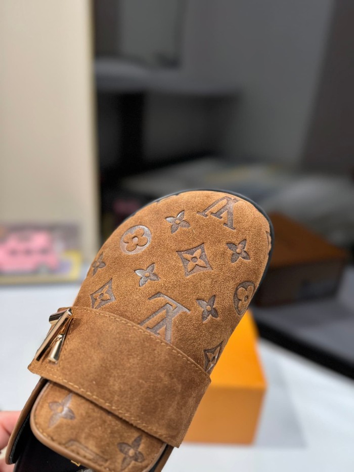 1:1 quality version Embossed Metal Logo Buckle Closed Toe Mule Slides 7 colors 29319389
