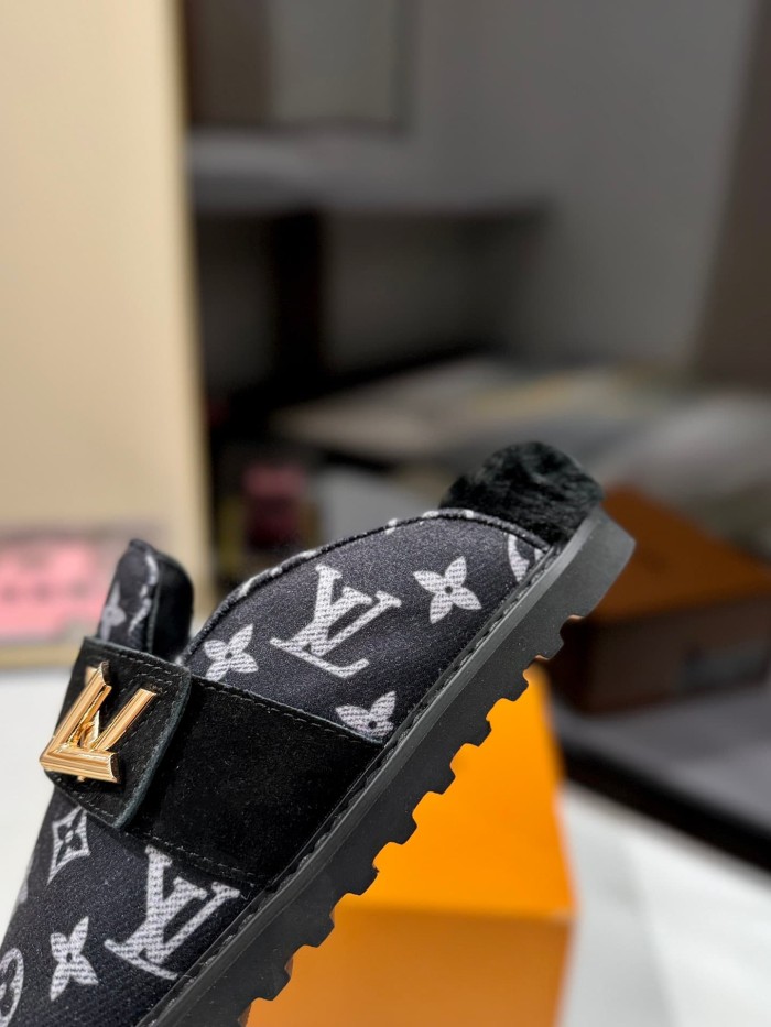 1:1 quality version Embossed Metal Logo Buckle Closed Toe Mule Slides 7 colors 29319389