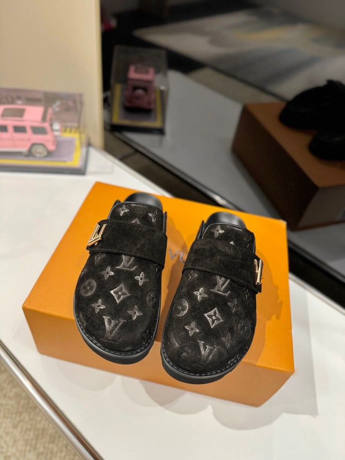 1:1 quality version Embossed Metal Logo Buckle Closed Toe Mule Slides 7 colors 29319389