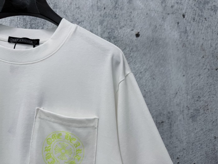 1:1 quality version Fluorescent Green Horseshoe Cross Print Pocket Detail Oversized Crew Neck T-shirt 2 colors 29319396
