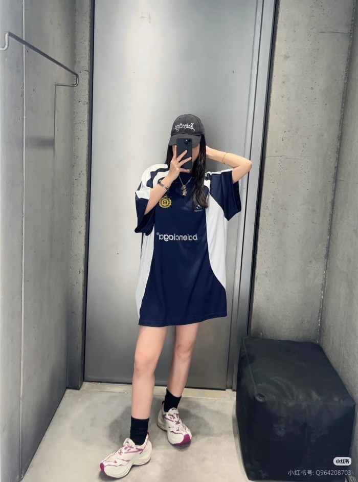 1:1 quality version Color Block Soccer Jersey Tee Front Letter Crown Badge Print Back Number 10 Loose Quick Dry Sports T-shirt 29321094