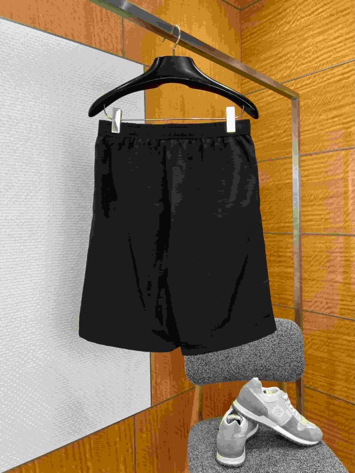 1:1 quality version Crinkle Quick Dry Fabric Drawstring Elastic Waist Curved Small Logo Letter Print Five Inch Athletic Shorts 29321121