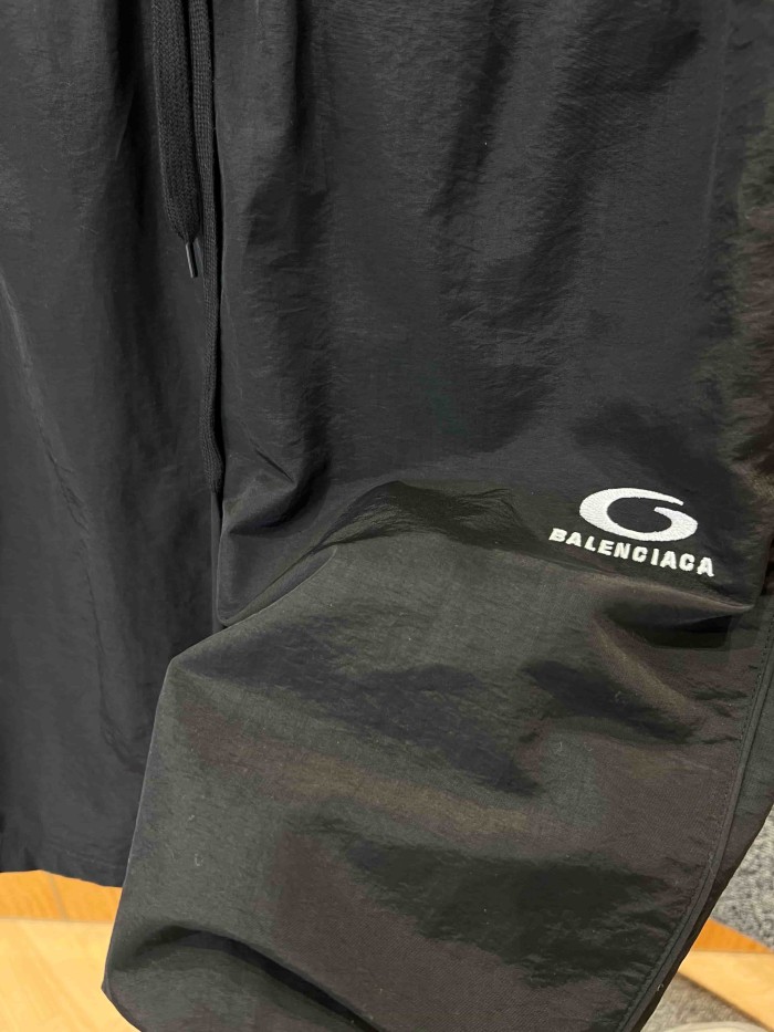 1:1 quality version Crinkle Quick Dry Fabric Drawstring Elastic Waist Curved Small Logo Letter Print Five Inch Athletic Shorts 29321121