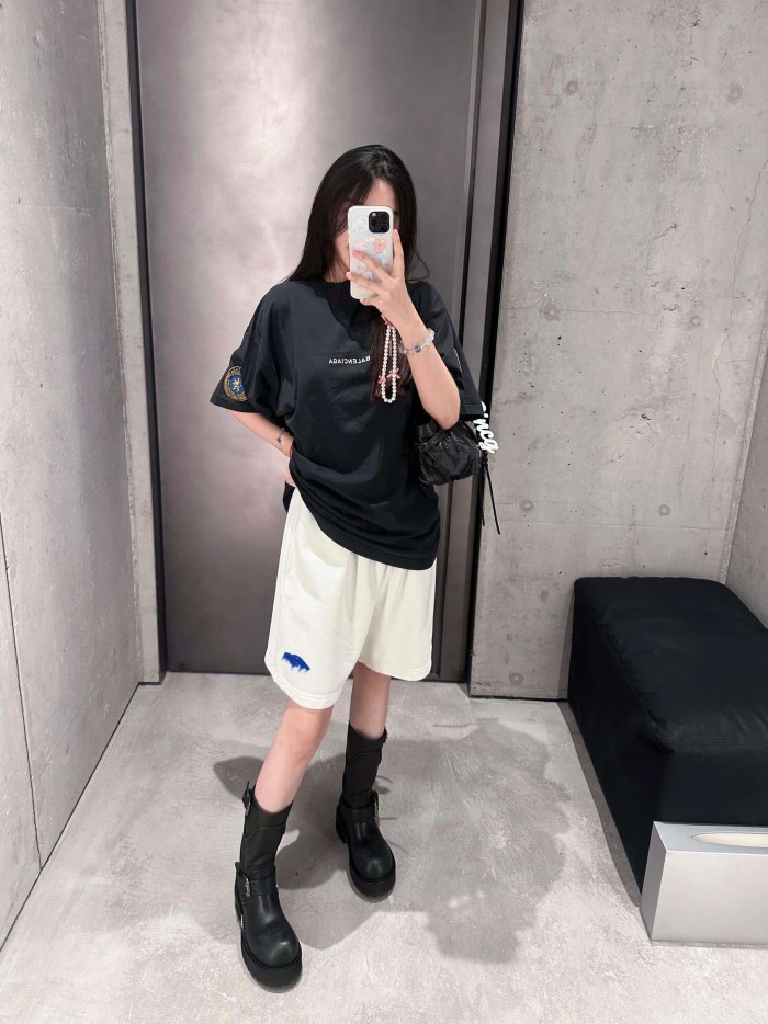 1:1 quality version  Double Drawstring Elastic Waist Single Side Blue Melting Drip Letter Print Loose Five Point Sweat Shorts 29321610