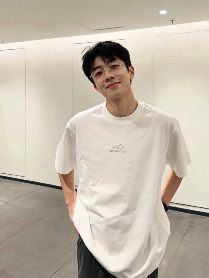 1:1 quality version Curved Line Small Logo Back Neck Tiny Letter Print Oversized T-shirt 2 colors 29321453