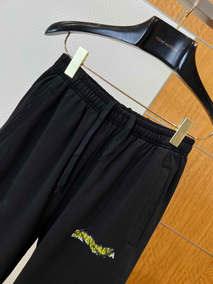 1:1 quality version Drawstring Elastic Waist Raw Edge Hem Cracked Yellow White Paint Letter Print Wide Leg Straight Floor Length Sweatpants 29321136