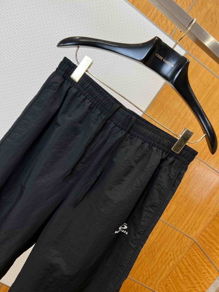 1:1 quality version Quick Dry Nylon Fabric Drawstring Elastic Waist Curved Mini Logo Embroidery Drape Wide Leg Straight Athletic Pants 29321123