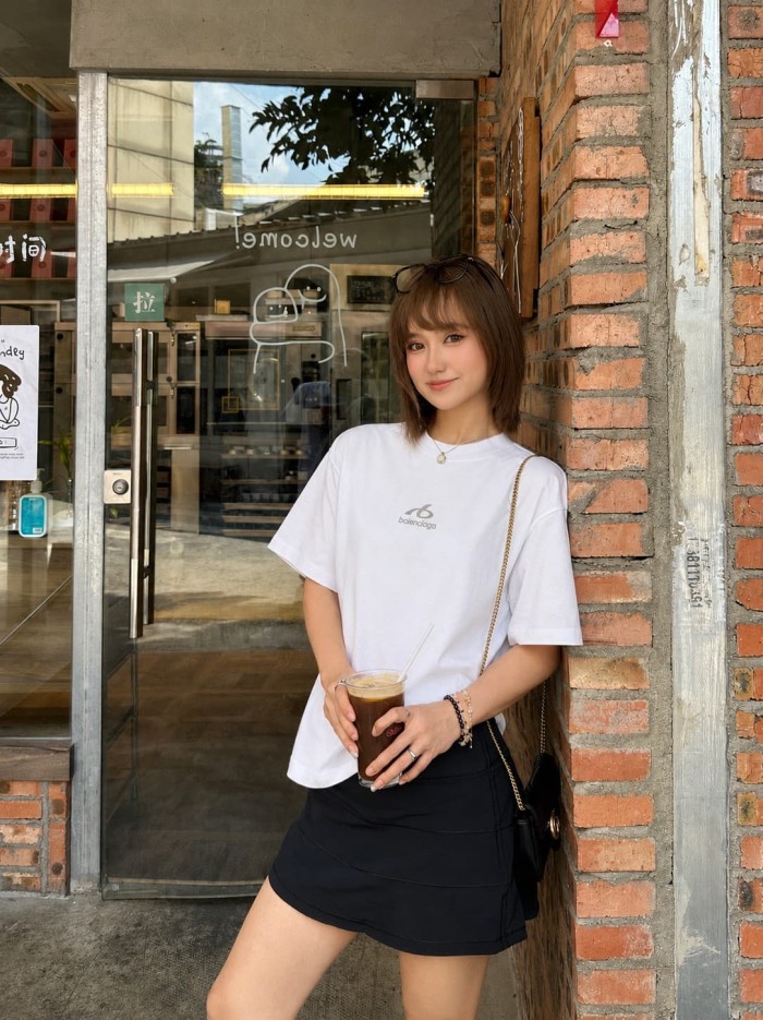 1:1 quality version Curved Line Small Logo Back Neck Tiny Letter Print Oversized T-shirt 2 colors 29321453