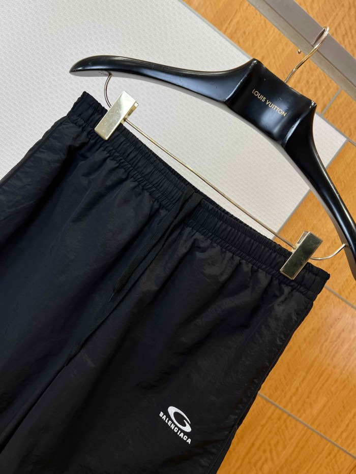 1:1 quality version Crinkle Quick Dry Fabric Drawstring Elastic Waist Curved Small Logo Letter Print Five Inch Athletic Shorts 29321121