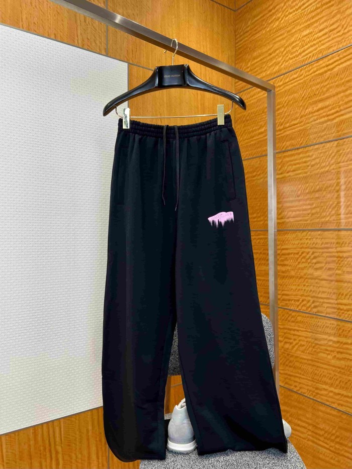 1:1 quality version Elastic Drawstring Waist Single Side Light Purple Melting Drip Letter Print Wide Leg Sweatpants 29321568
