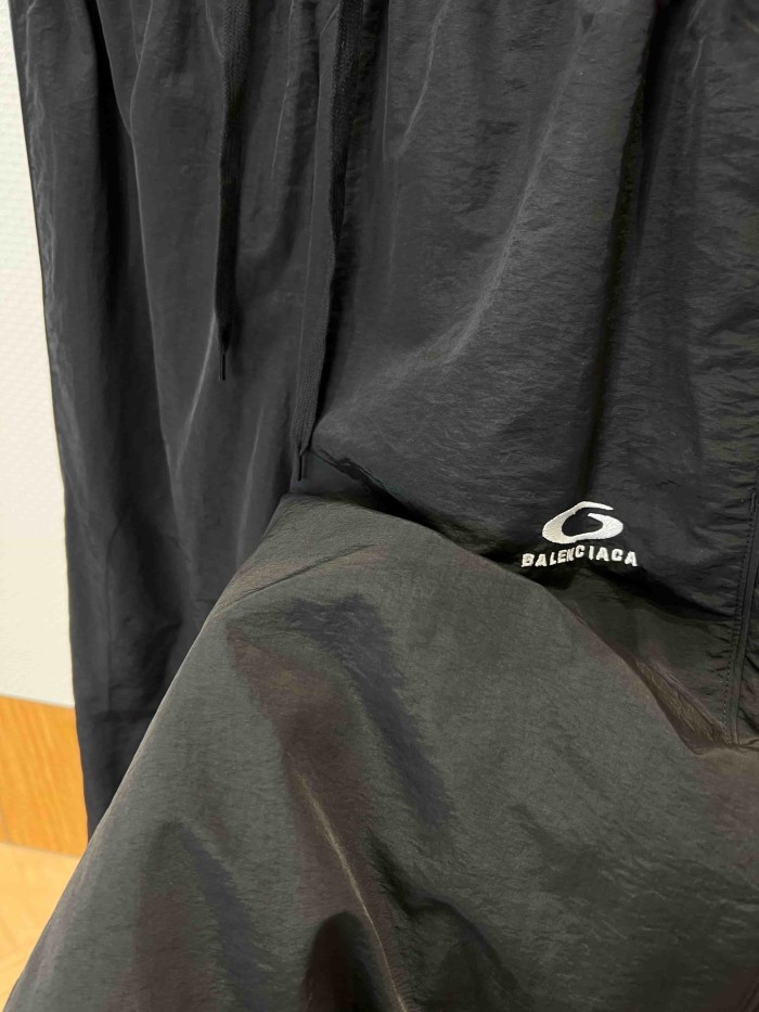 1:1 quality version Quick Dry Nylon Fabric Drawstring Elastic Waist Curved Mini Logo Embroidery Drape Wide Leg Straight Athletic Pants 29321123