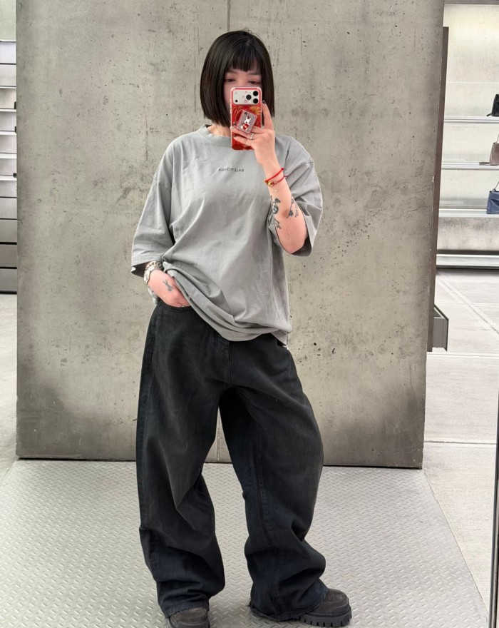 1:1 quality version Letter Embroidery Back Large Letter Print Bottom Gradient Scratch Mottled Distressed Oversized T-shirt 2 colors 29321475