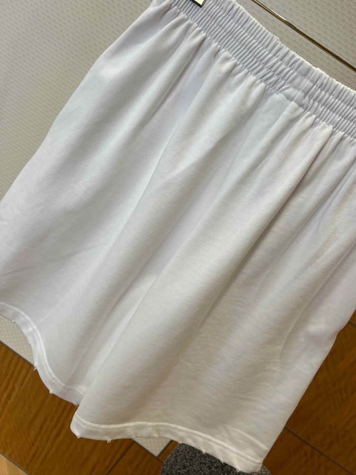 1:1 quality version  Drawstring Elastic Waist Raw Edge Hem Cracked Green Paint Letter Print Wide Leg Five Inch Athletic Sweat Shorts 29321419