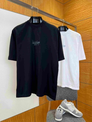 1:1 quality version Gothic Script Gradient Vintage Letter Print Distressed Frayed Neck Oversized T-shirt 2 colors 29321473