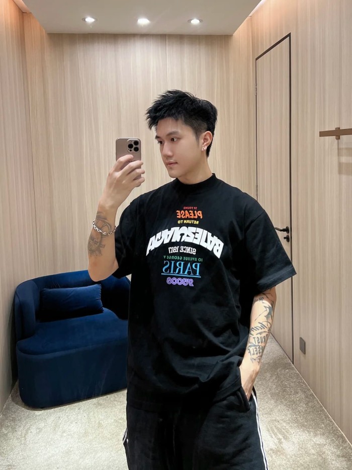 1:1 quality version  Arch Vintage Script Letter Paris Address Zip Code Multi Layout Slogan Print Oversized T-shirt 29321520