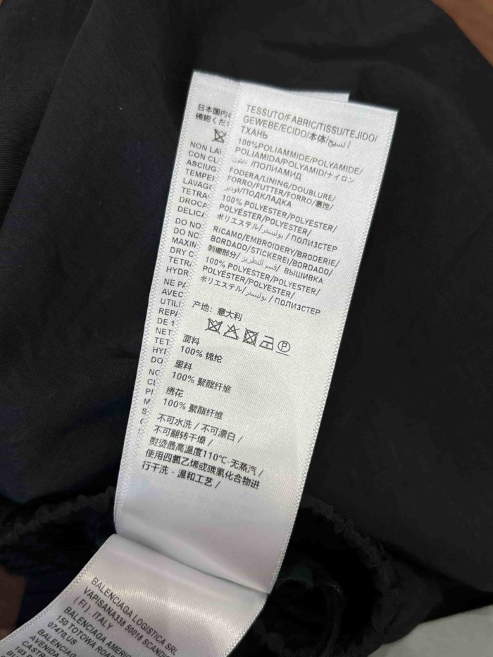 1:1 quality version Crinkle Quick Dry Fabric Drawstring Elastic Waist Curved Small Logo Letter Print Five Inch Athletic Shorts 29321121