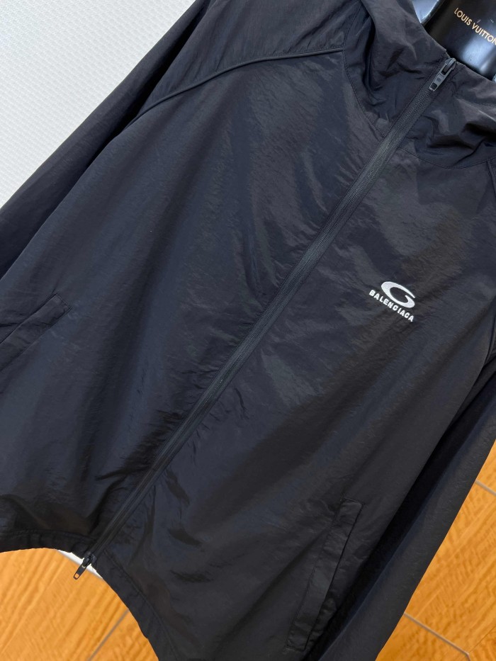 1:1 quality version Raglan Hooded Sun Protection Jacket Full Front Zip Curved Small Logo Print Sun Coat 29321127