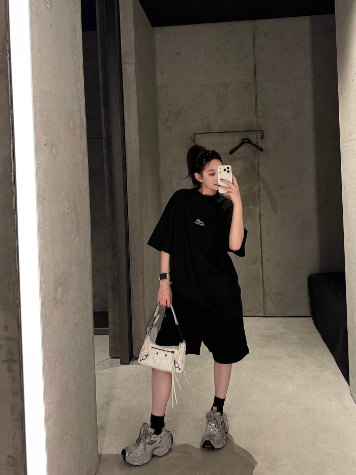 1:1 quality version Curved Line Small Logo Back Neck Tiny Letter Print Oversized T-shirt 2 colors 29321453