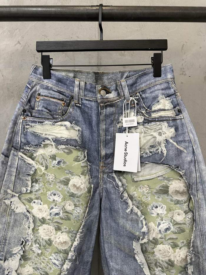 1:1 quality version Heavy Wash Bleach Torn Rip Fray Vintage Floral Lining Patch Baggy Loose Five Inch Denim Bermuda Shorts 29330260