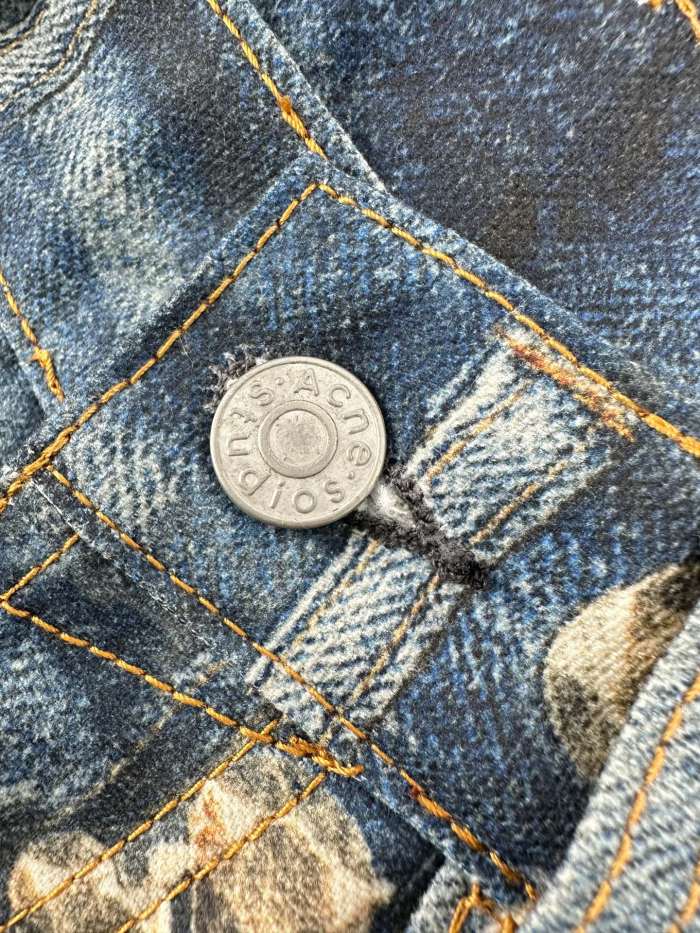 1:1 quality version Metal Chain Print Hanging Plush Bear Bow Embroidery Small Rip Loose Straight Denim Jeans 29330290