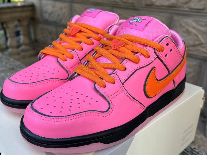 [plus-size shoes] N SB DUNK Powerpuff Girls Co-branded Blossom Pink Low Top Sneakers 29330380