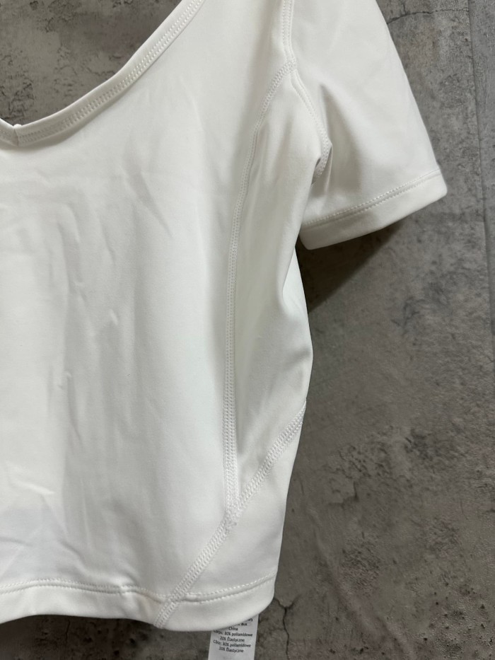 1:1 quality version Wide U Open Back V Neck Fitted Shoulder T-Shirt 2 colors 29330399