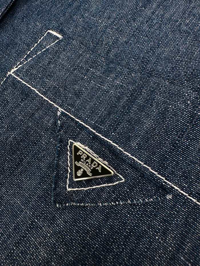 1:1 quality version Triangle Metal Badge Short Sleeve Shirt Elastic Waist Gathered Wide Leg Bermuda Shorts Two Piece Casual Set 29330316