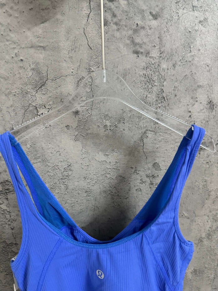 1:1 quality version V Neck Thin Strap Vertical Rib Built In Fixed Bra Pad Cropped Waist Open Back Camisole Tank Top 5 colors 29330357
