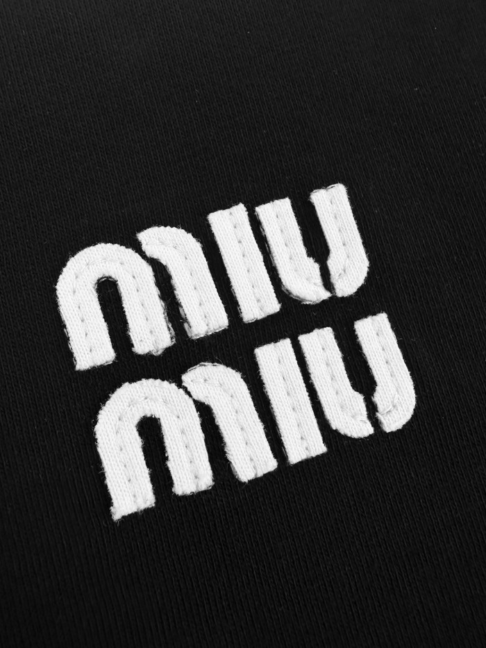 1:1 quality version Black White Contrast Binding Vintage Letter Embroidery Cropped T-shirt 2 colors 29330340