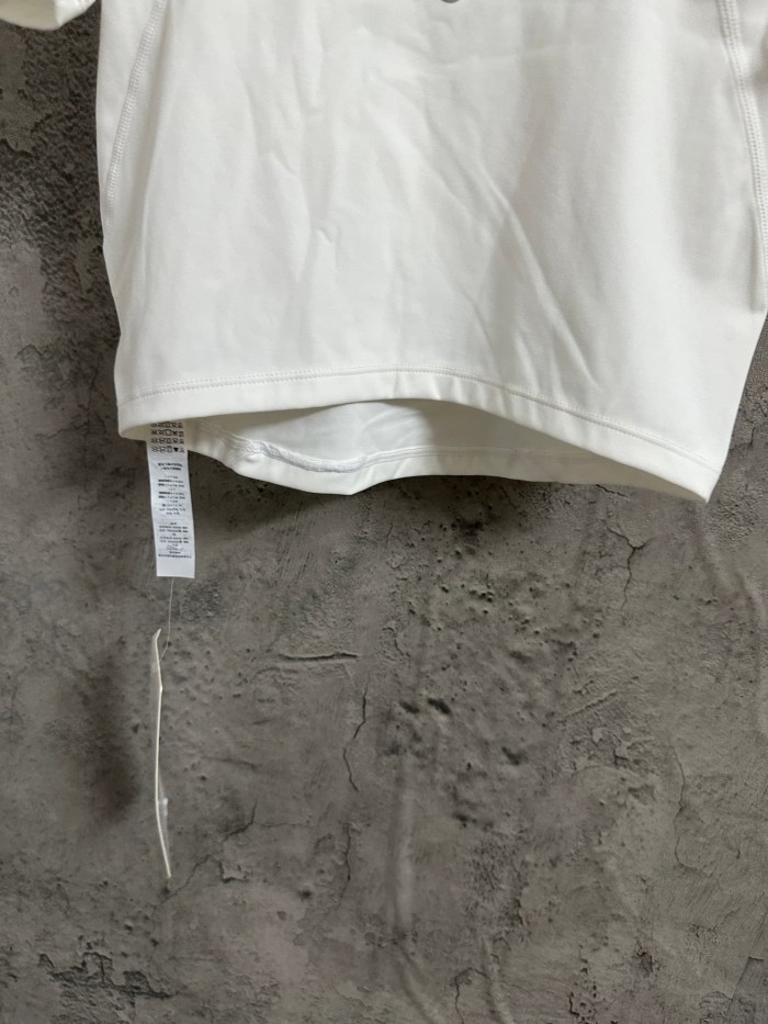 1:1 quality version Wide U Open Back V Neck Fitted Shoulder T-Shirt 2 colors 29330399