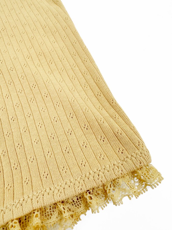 1:1 quality version Miu Woven Label Vertical Eyelet Jacquard Cuff Hem Lace Fringe Slim T-shirt 3 colors 29330298