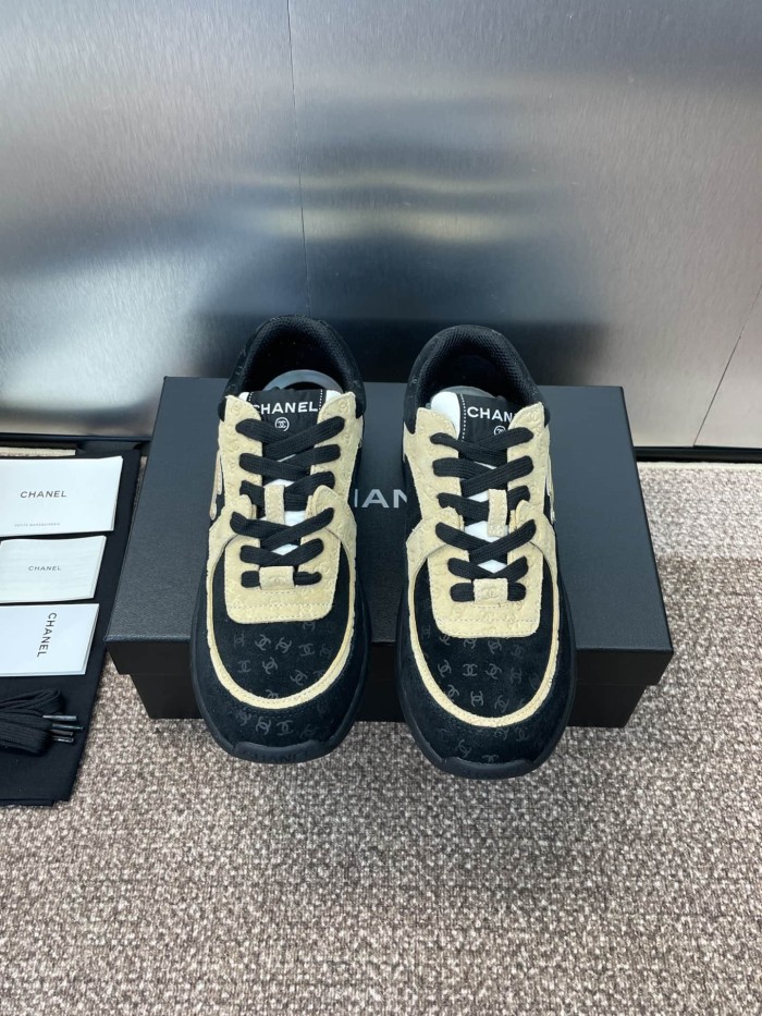 1:1 quality version Full Repeat CC Logo Embossed Stitching Lace Up Comfortable Platform Sole Running Sneakers 3 colors 29332735