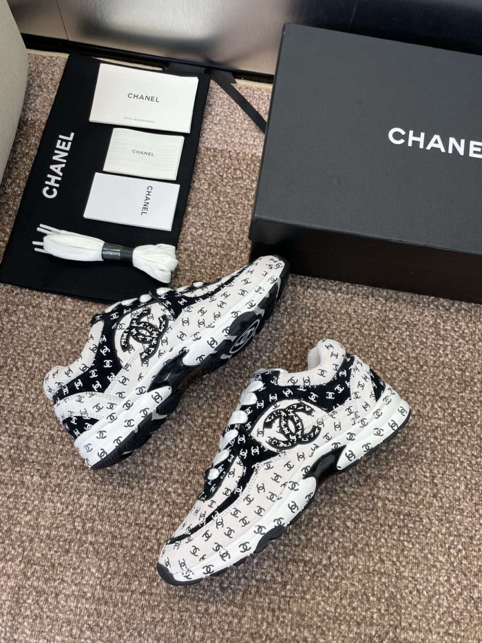 1:1 quality version All Over CC Logo Print Lace Up Low Top Platform Running Sneakers 3 colors 29332720
