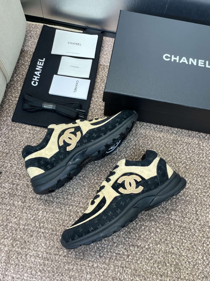 1:1 quality version Full Repeat CC Logo Embossed Stitching Lace Up Comfortable Platform Sole Running Sneakers 3 colors 29332735