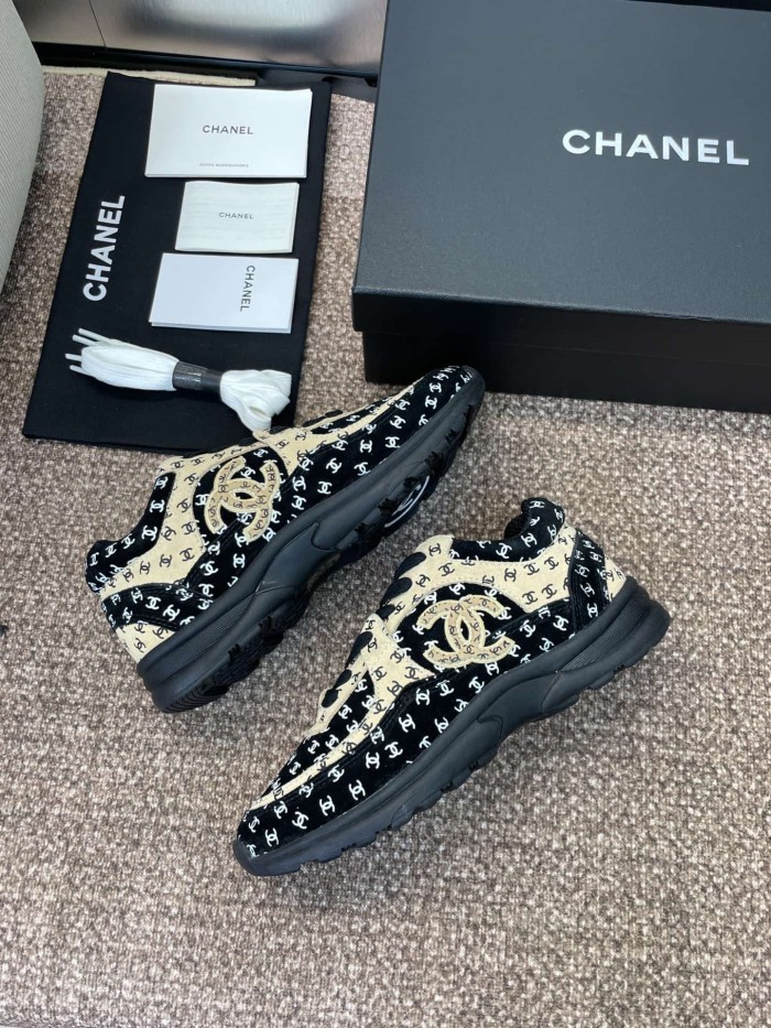1:1 quality version All Over CC Logo Print Lace Up Low Top Platform Running Sneakers 3 colors 29332720