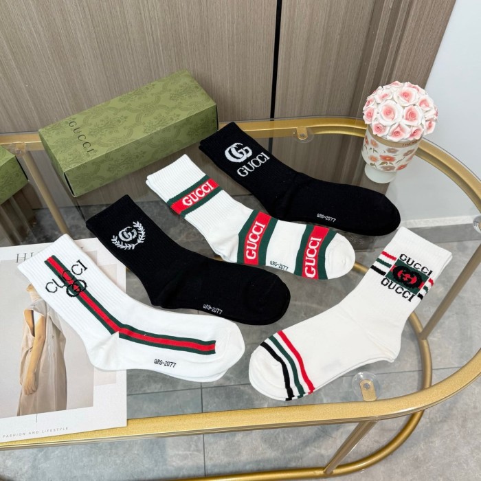 Classic Red Green Web Stripe Interlocking GG Letter Mid Calf Socks 5 Pairs Per Box 29332328