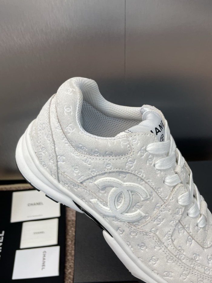 1:1 quality version Full Repeat CC Logo Embossed Stitching Lace Up Comfortable Platform Sole Running Sneakers 3 colors 29332735