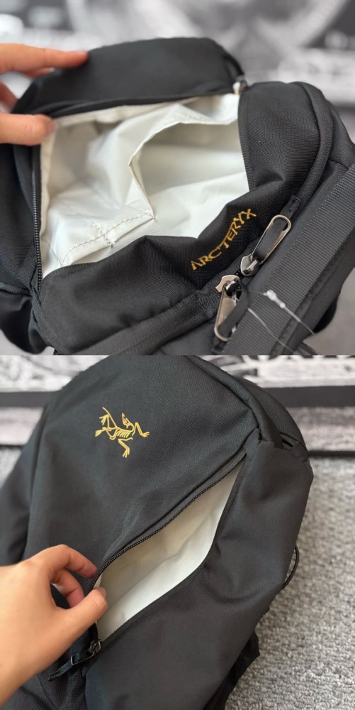 Mantis 26 Gold Red Embroidery Logo Backpack 3 colors 29332320
