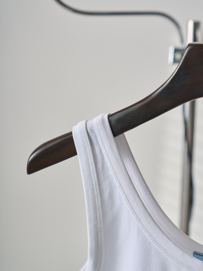 1:1 quality versionU Neck Wide Strap Slim Elastic Rib Knit Chest Inverted Triangle Metal Nameplate Tank Top 2 colors 29334268