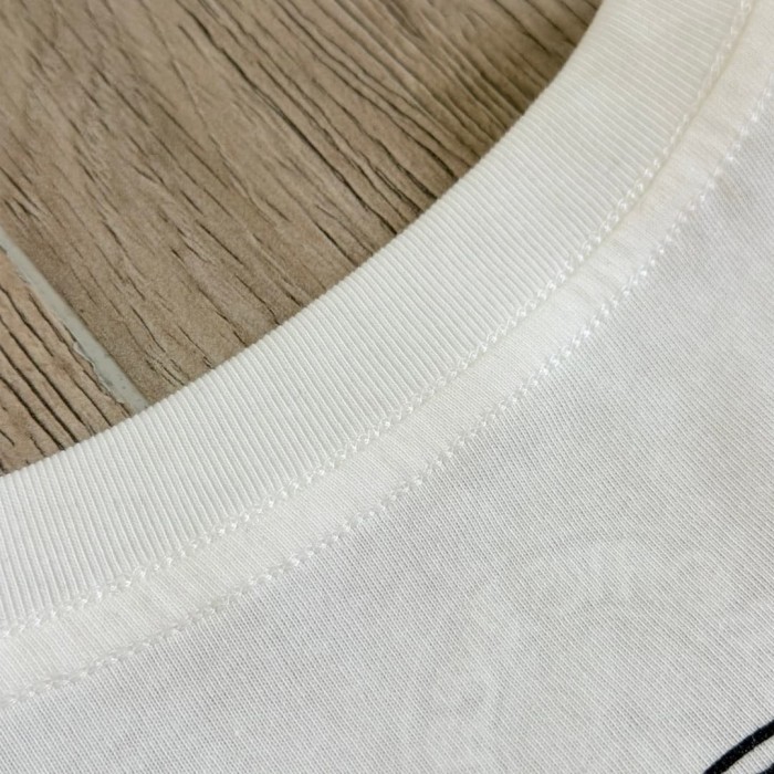 1:1 quality version Side Scroll Sanskrit Back Horseshoe Print Tee 2 colors 29334506