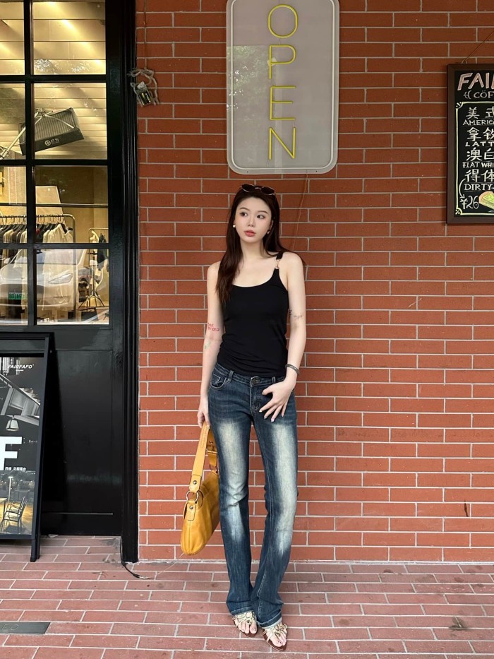 1:1 quality version Gold Slide Buckle Adjustable Thin Strap U Neck Slim Camisole Tank Top 2 colors 29334609