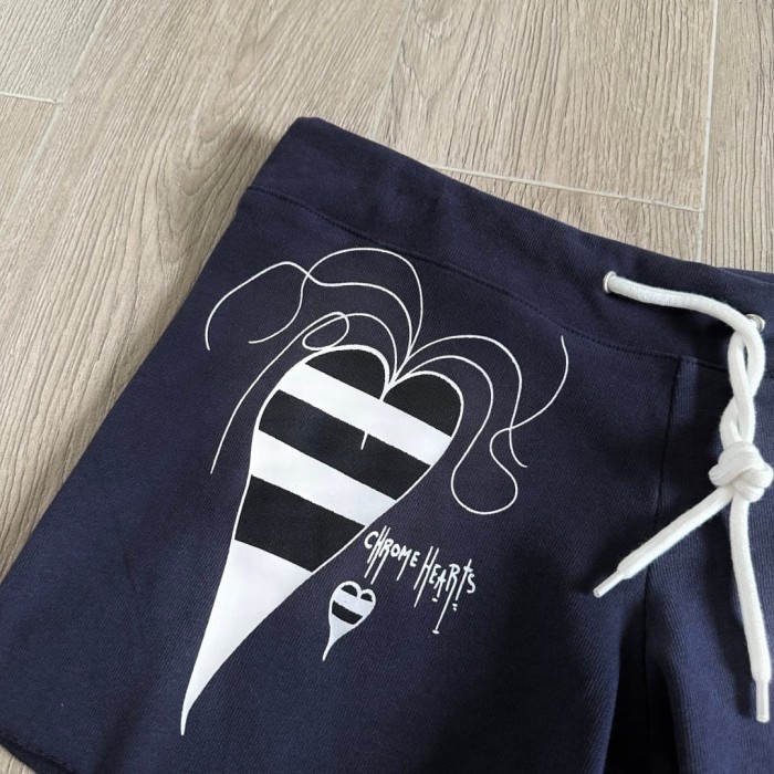 1:1 quality version Sanskrit Cross Graffiti Heart Navy Print Tee & Shorts Set 29334504
