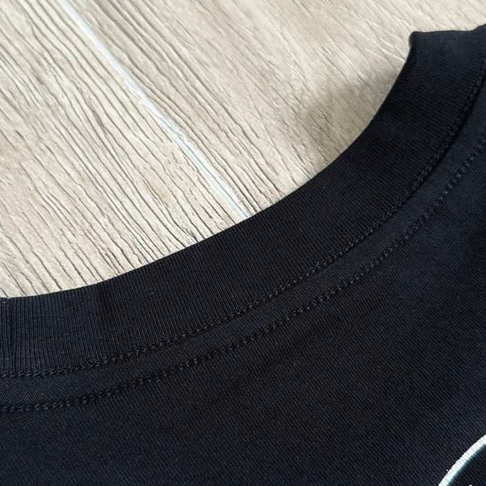 1:1 quality version Side Scroll Sanskrit Back Horseshoe Print Tee 2 colors 29334506