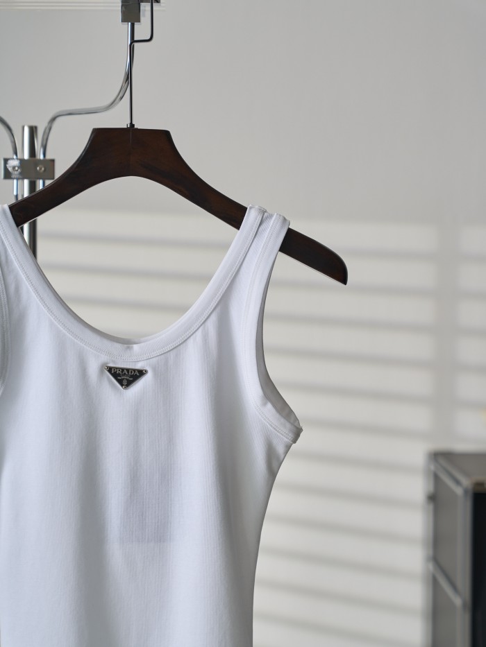 1:1 quality versionU Neck Wide Strap Slim Elastic Rib Knit Chest Inverted Triangle Metal Nameplate Tank Top 2 colors 29334268